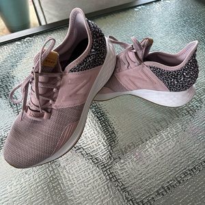 New Balance fresh foam, leopard print heel running shoe